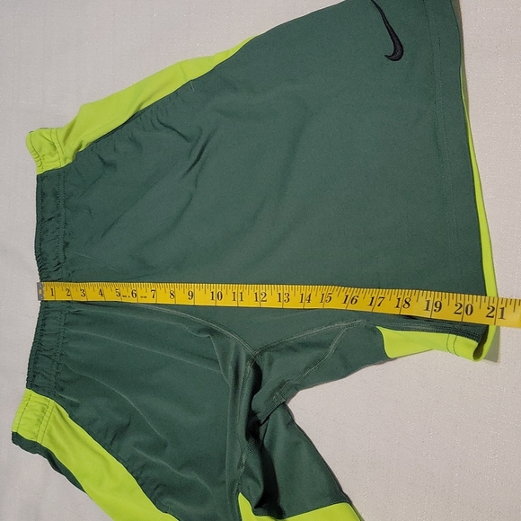 Nike dri-fit green basketball shorts men's medium - Picture 3 of 6